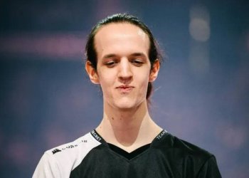 Crystallis Keluar dari Team Secret Setelah Dua Tahun, Masa Depan Tim Tersisa Dua Pemain