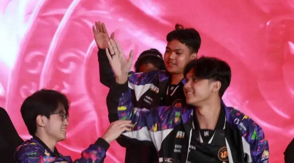 MPL Indonesia S14 Minggu 2: RRQ Hoshi Tampil Dominan, Bigetron Alpha Tetap Tak Terkalahkan